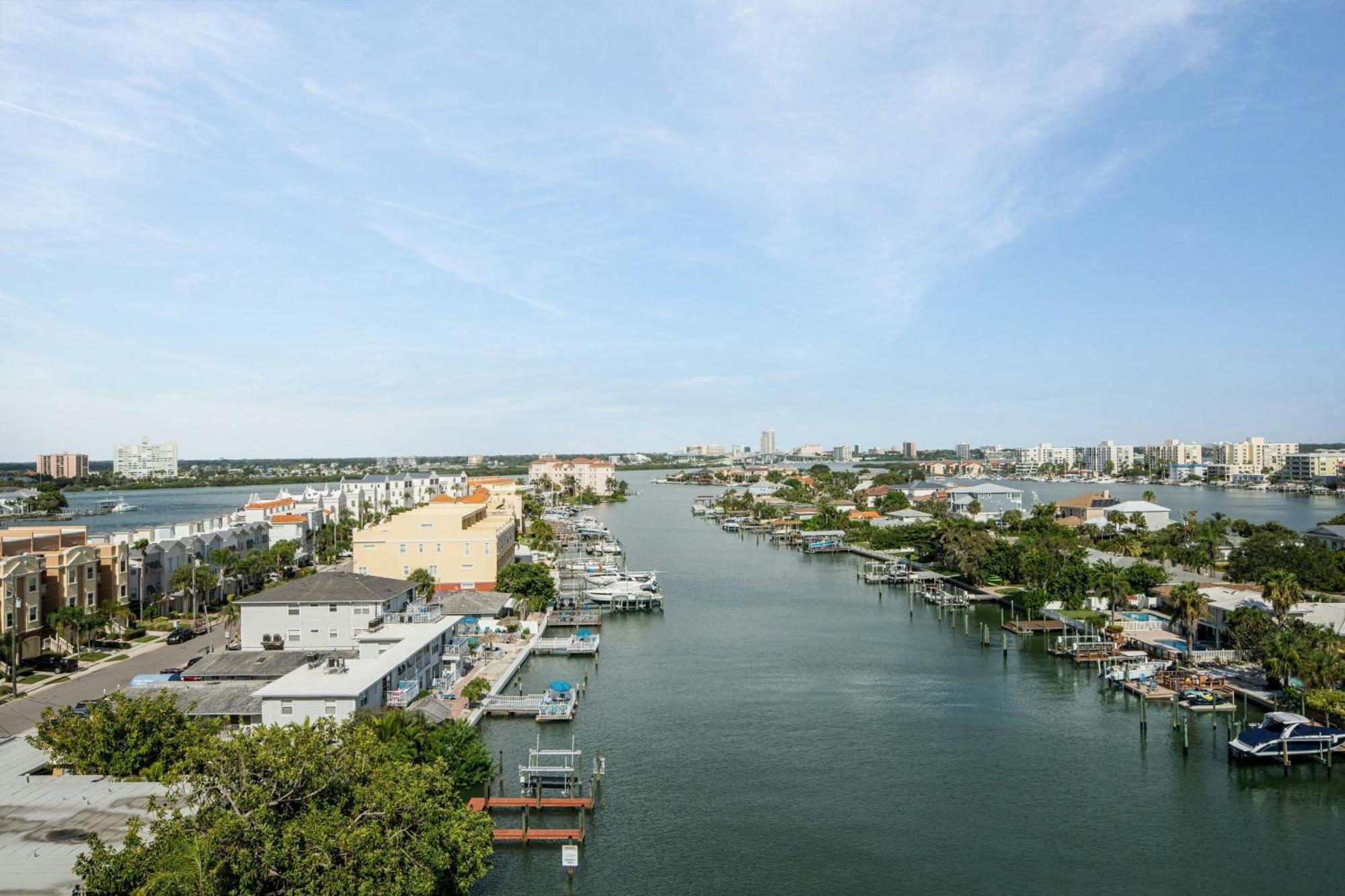 Ac Hotel By Marriott Clearwater Beach Exteriör bild